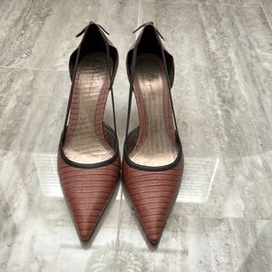 Dusty pink, never worn heals